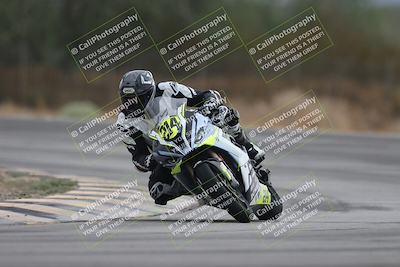 media/Sep-21-2025-Race Pace (Sun) [[98bf33ef95]]/Verified/4-Turn 3 (920am)/